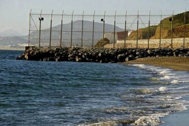 الهجرة سباحة الى سبتة