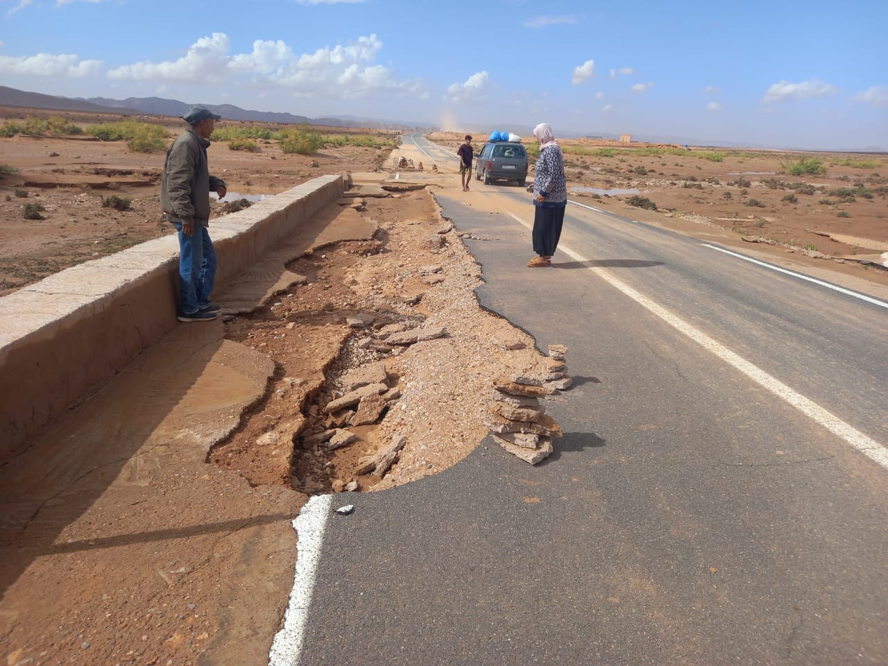 عزل مدينة فجيج