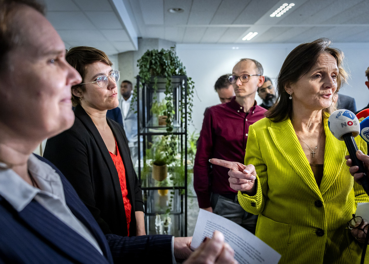 استقالة من البرلمان الهولندي