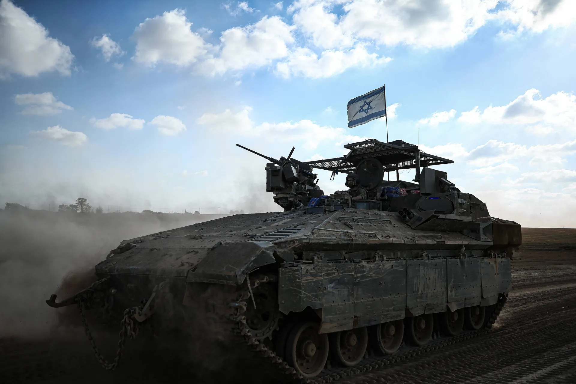 هولندا تشتري السلاح الاسرائيلي